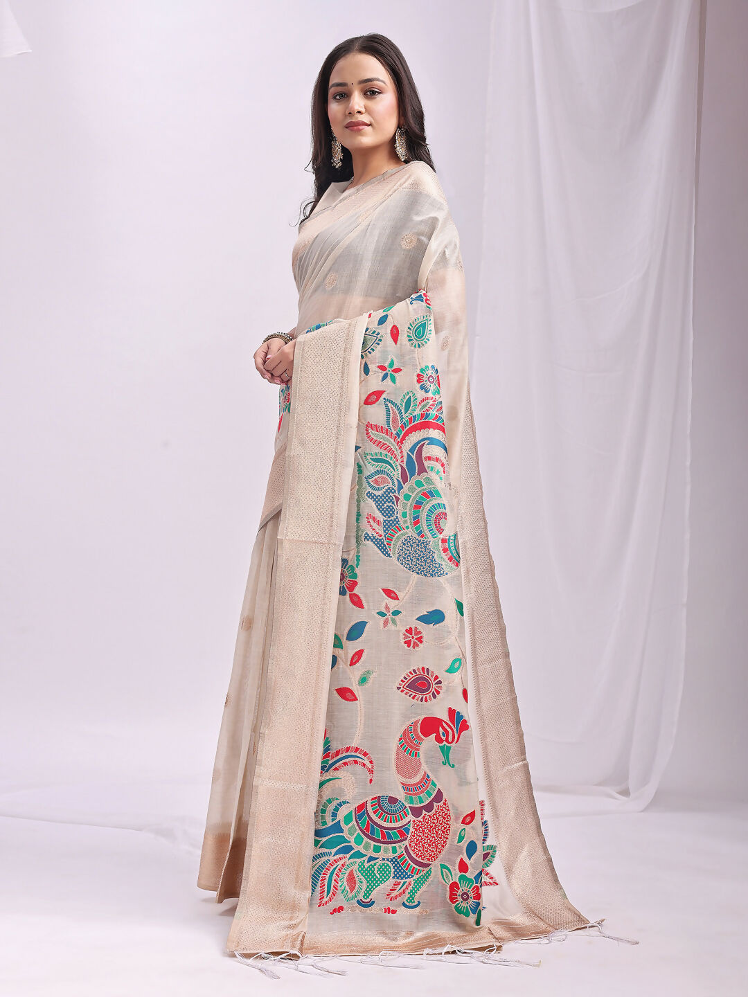Astita Linen Cotton Cream Saree