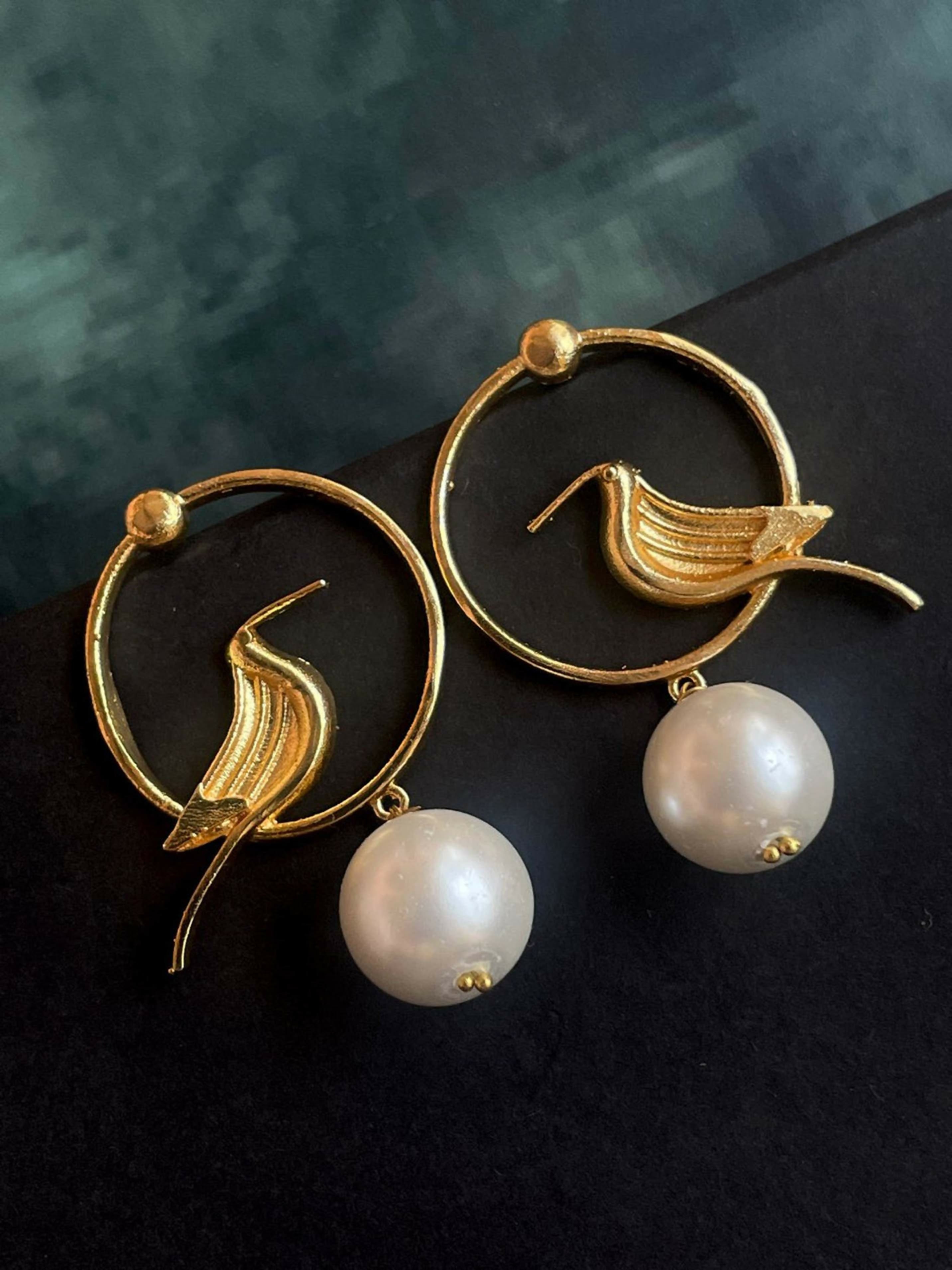 Joban Fashion Women White Pearl With Golden Top Stud Earring