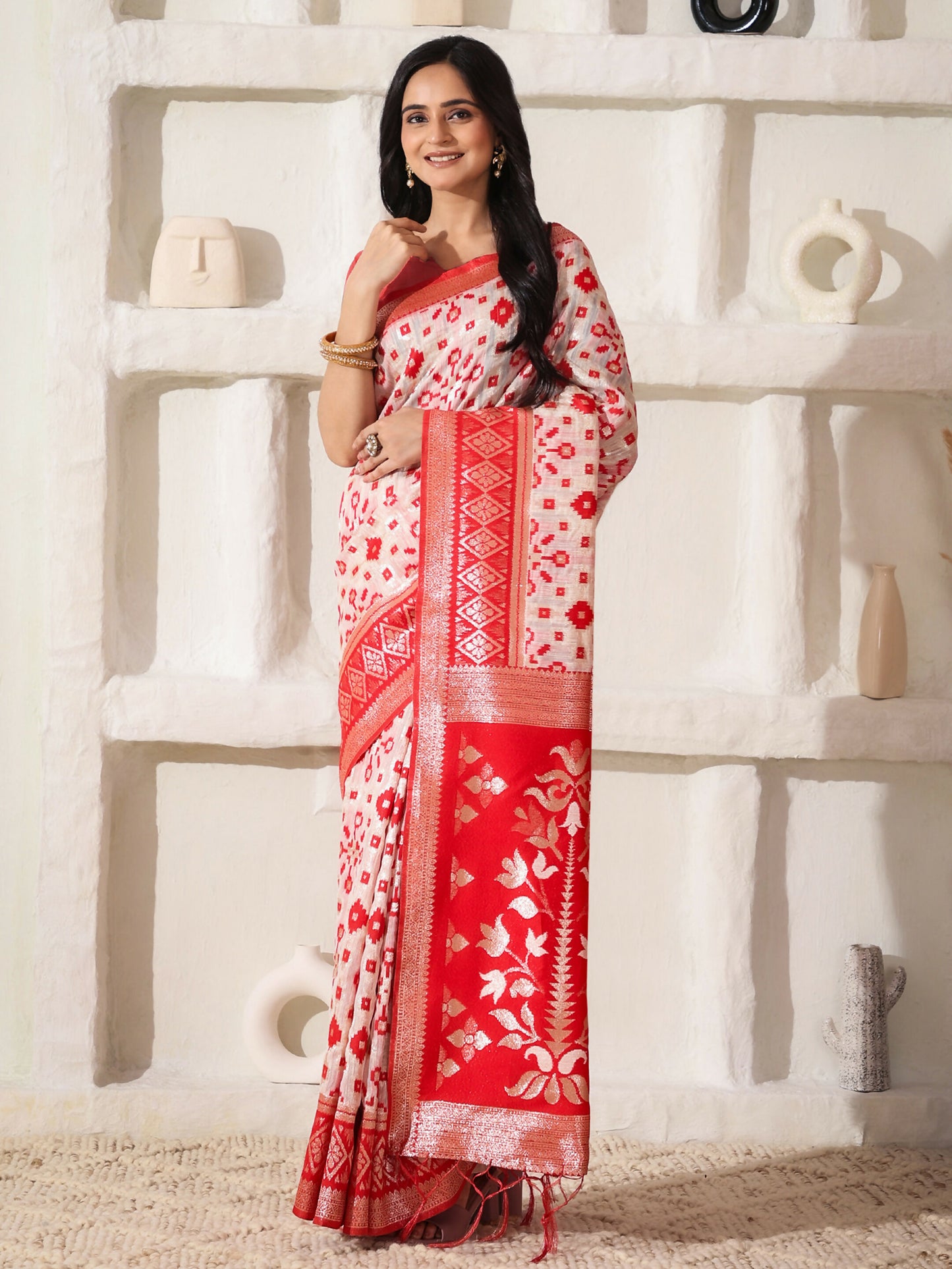 Shree Shyam Fashion Linen Cotton Red & White Saree - Distacart