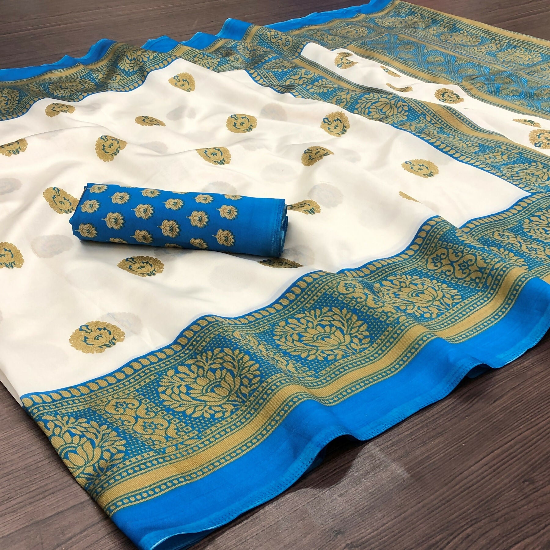 Vamika Rama Green Printed Art Silk Saree - Distacart