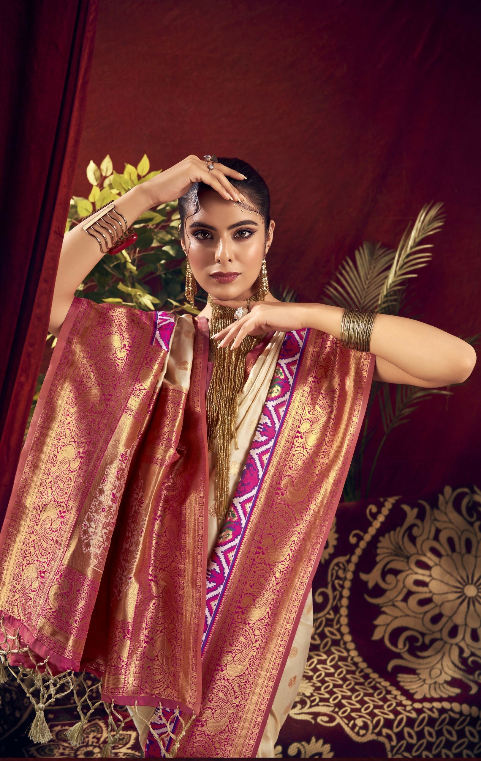 Vishnu Weaves Women's White Paithani Silk Saree with Blouse - Distacart