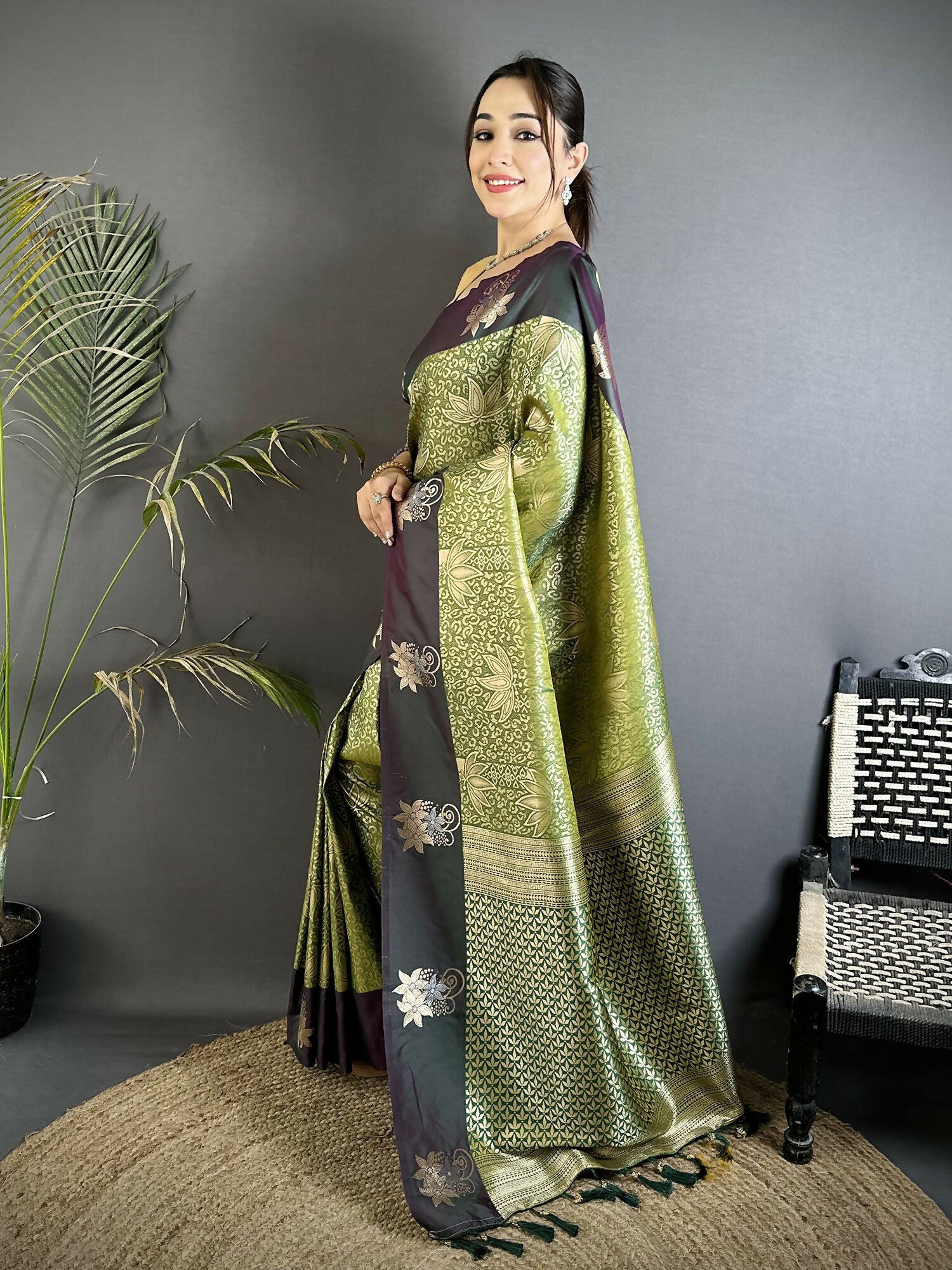 Joban Fashion Olive Green Intricate Zari Weaving Soft Silk Dharmavaram Saree - Dista