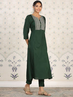 Thumbnail for Ode by House of Pataudi Yoke Design Embroidered Kurta with Trousers - Distacart