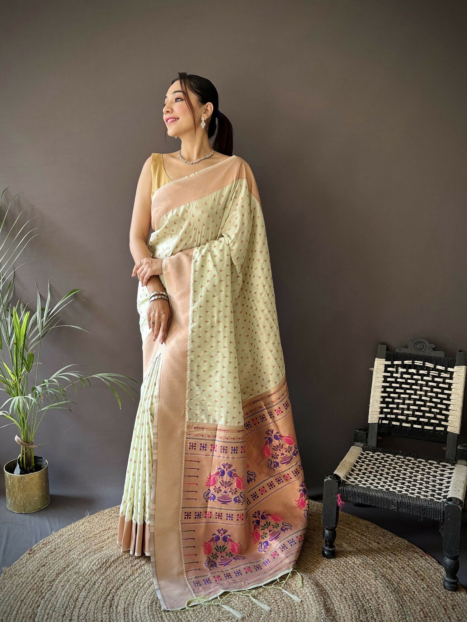 Joban Fashion Beige Jacquard Butti Soft Lichi Silk Paithani Saree