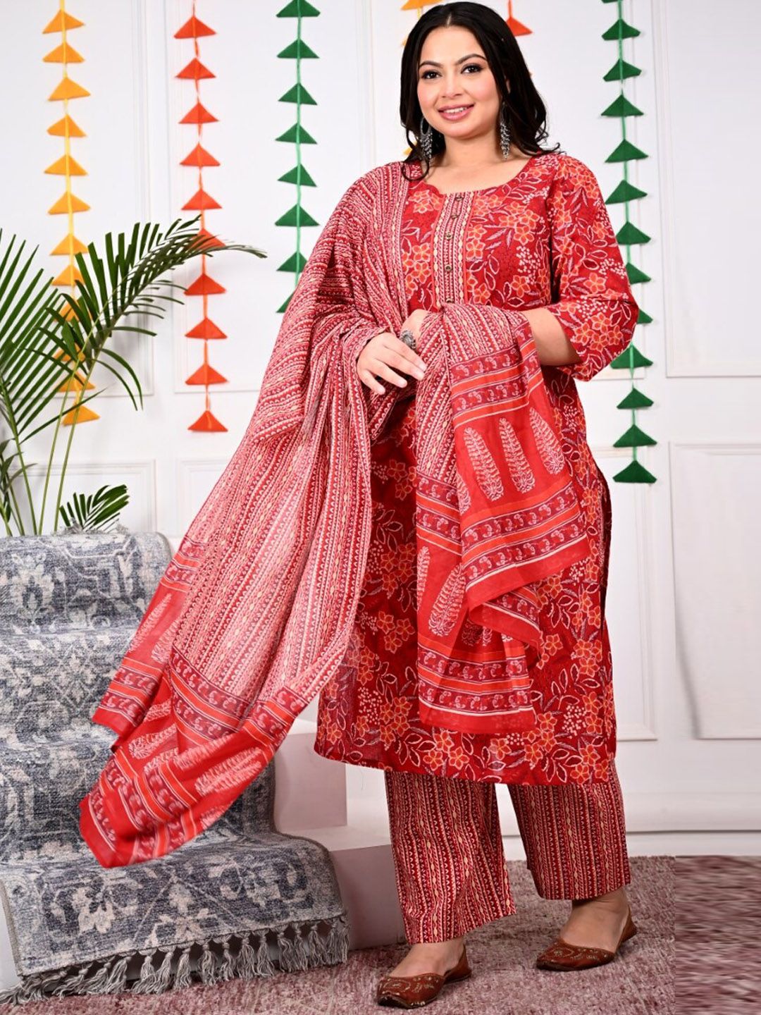 Swasti Plus Size Ethnic Motifs Printed Regular Pure Cotton Kurta with Trousers & Dupatta