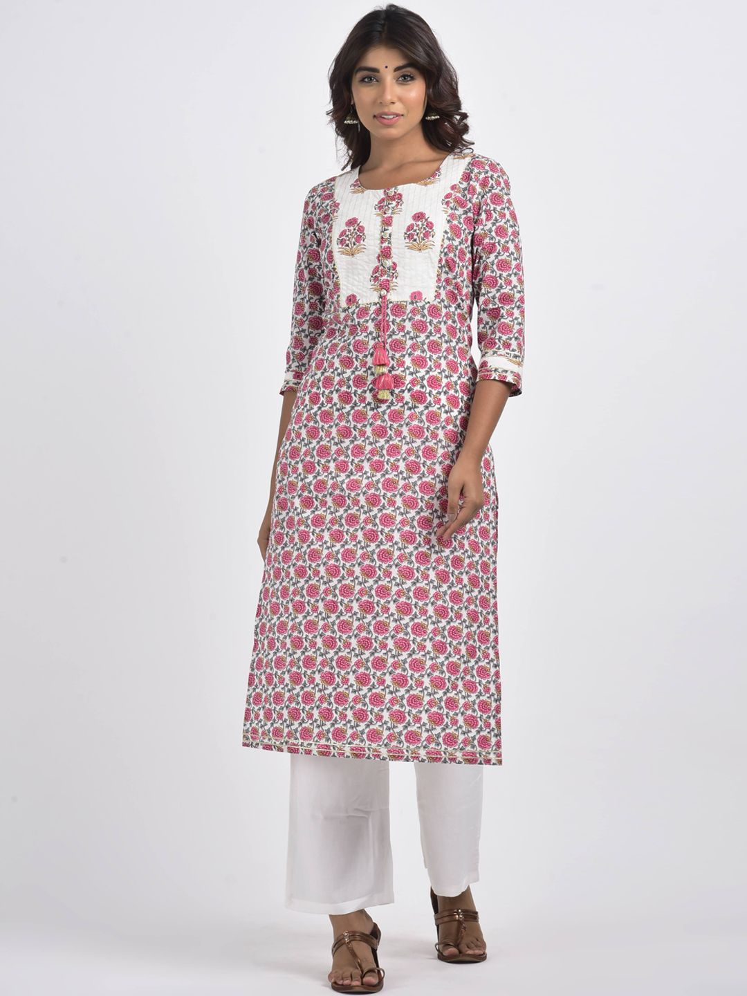 Swasti Women White Floral Printed Thread Work Floral Kurta - Distacart