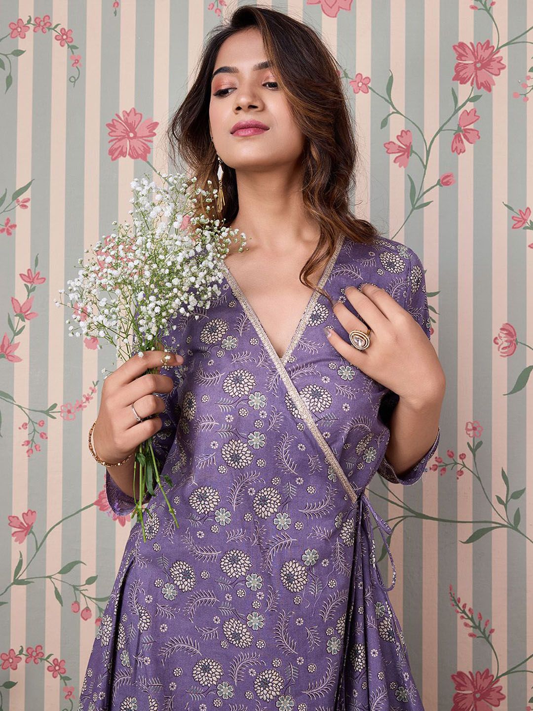 Ode by House of Pataudi Floral Printed Angrakha Gotta Patti Pure Cotton Kurta Set - Distacart