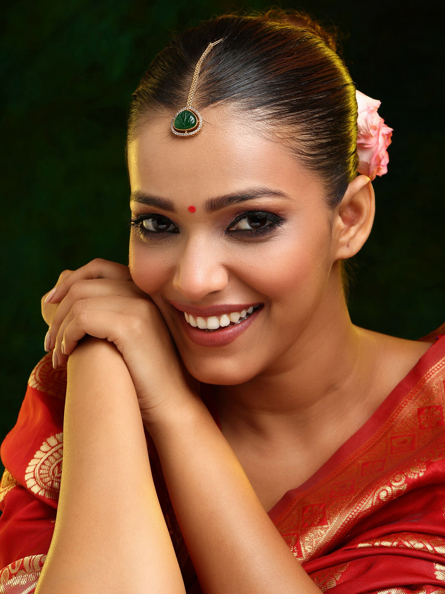 Ruby Raang Gold Polished Green Stone Kundan Maang Tikka