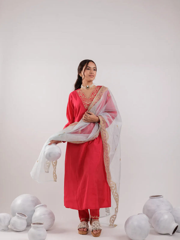 Yufta Fuchsia Silk Embroidered Kurta Dupatta Set