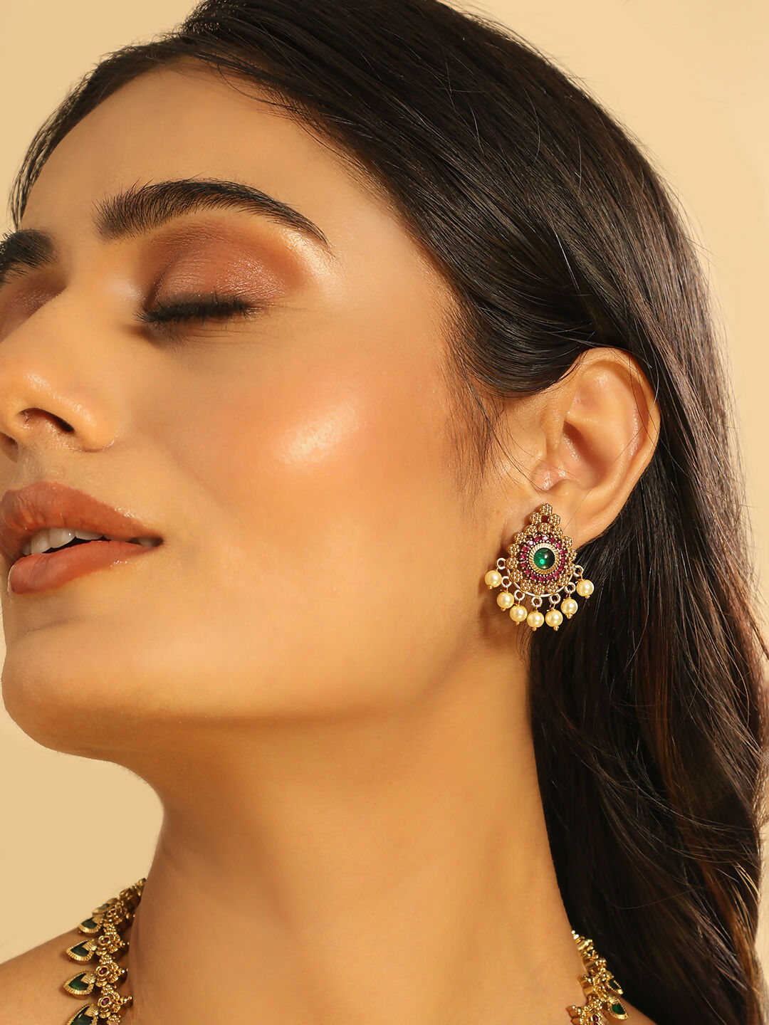 Nuyug 18K Gold Plated Temple Bliss Minimal Necklace Set