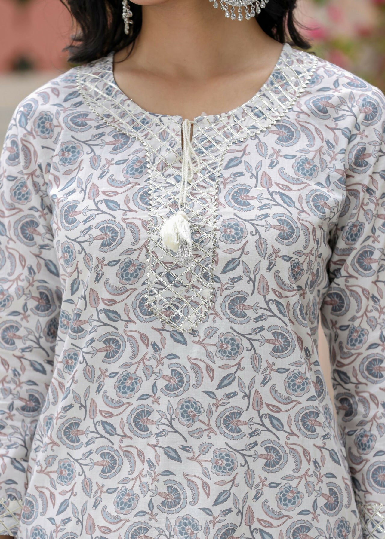 Kaajh Women's White Grey Floral Print Cotton Kurta Pant Set - Distacart