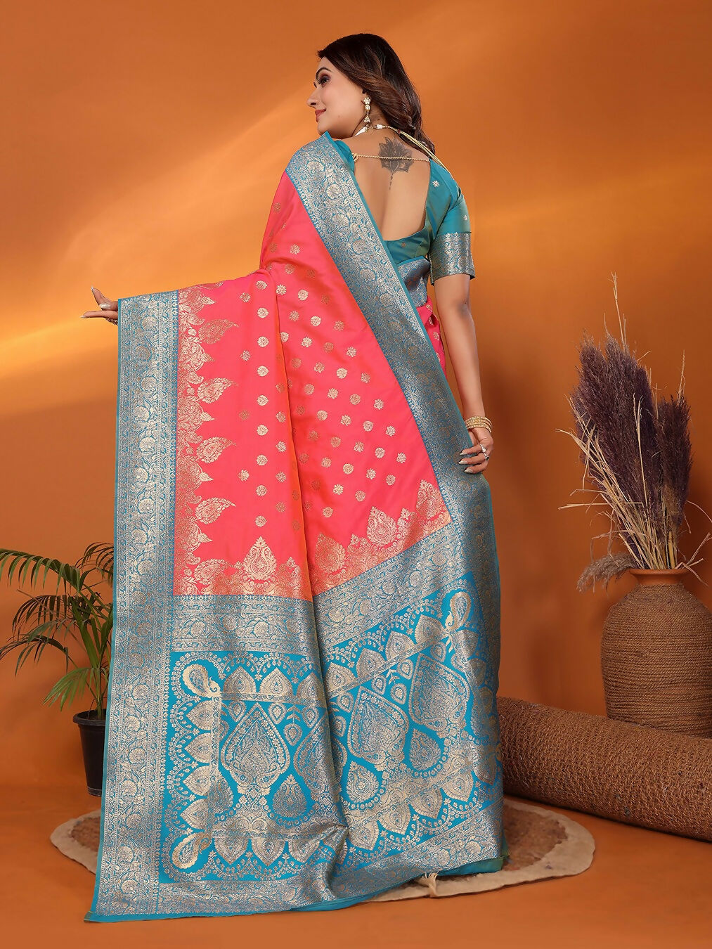 Joban Fashion Banarasi Pink Woven Soft Silk Saree