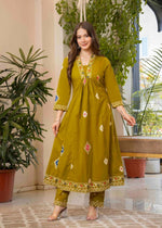 Thumbnail for Jaimini Women Cotton Printed V-Neck 3/4 Sleeves Calf Length Flared Kurta Pant And Dupatta Set - Dista