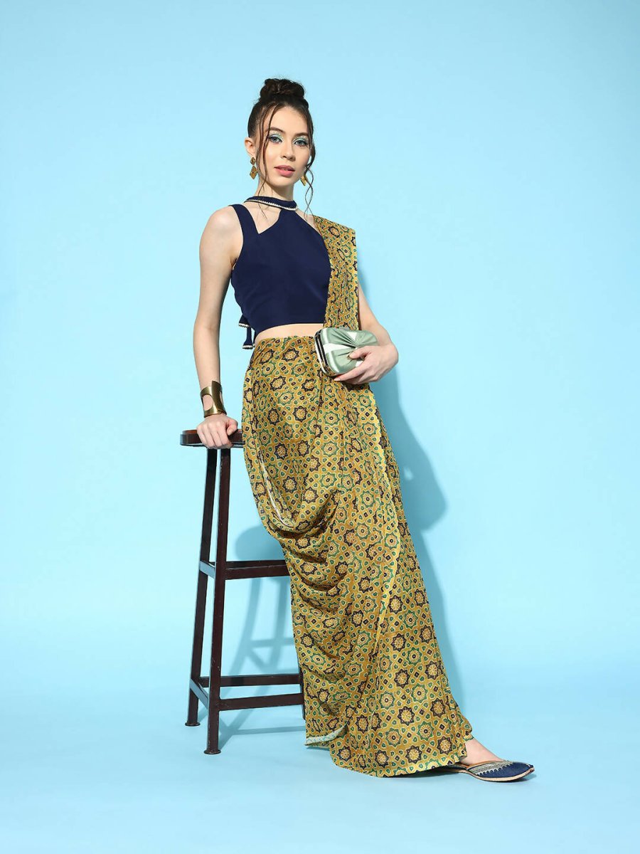 Ahalyaa Women's Traditional wear Saree - Coral - Distacart