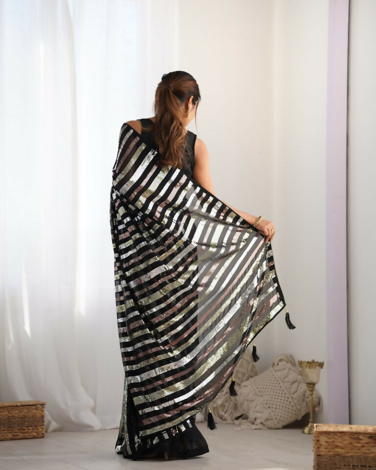 s3233-4_54257759041_o