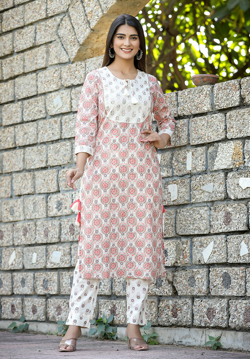 Kaajh Women's White Cotton Mirror Work Kurta Pant Set With Dupatta - Distacart