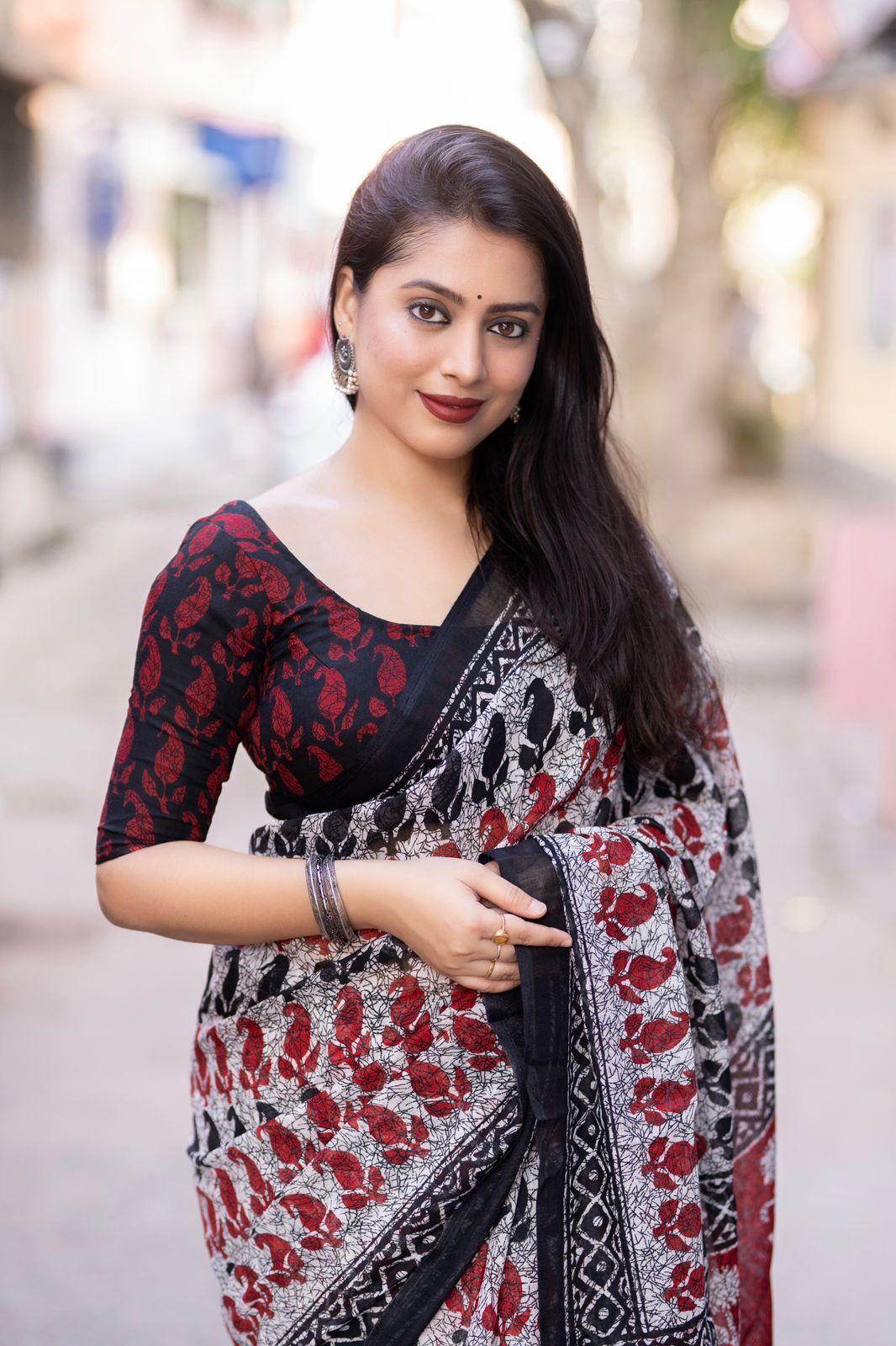 Grey Linen Blend Ethnic Motifs Saree with Unstitched Blouse - A2M - Distacart