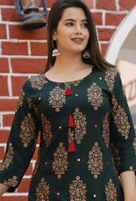 Thumbnail for Alvano Printed Kurta With Sharara Set for Women's and Girls Rayon (Green) - Distacart