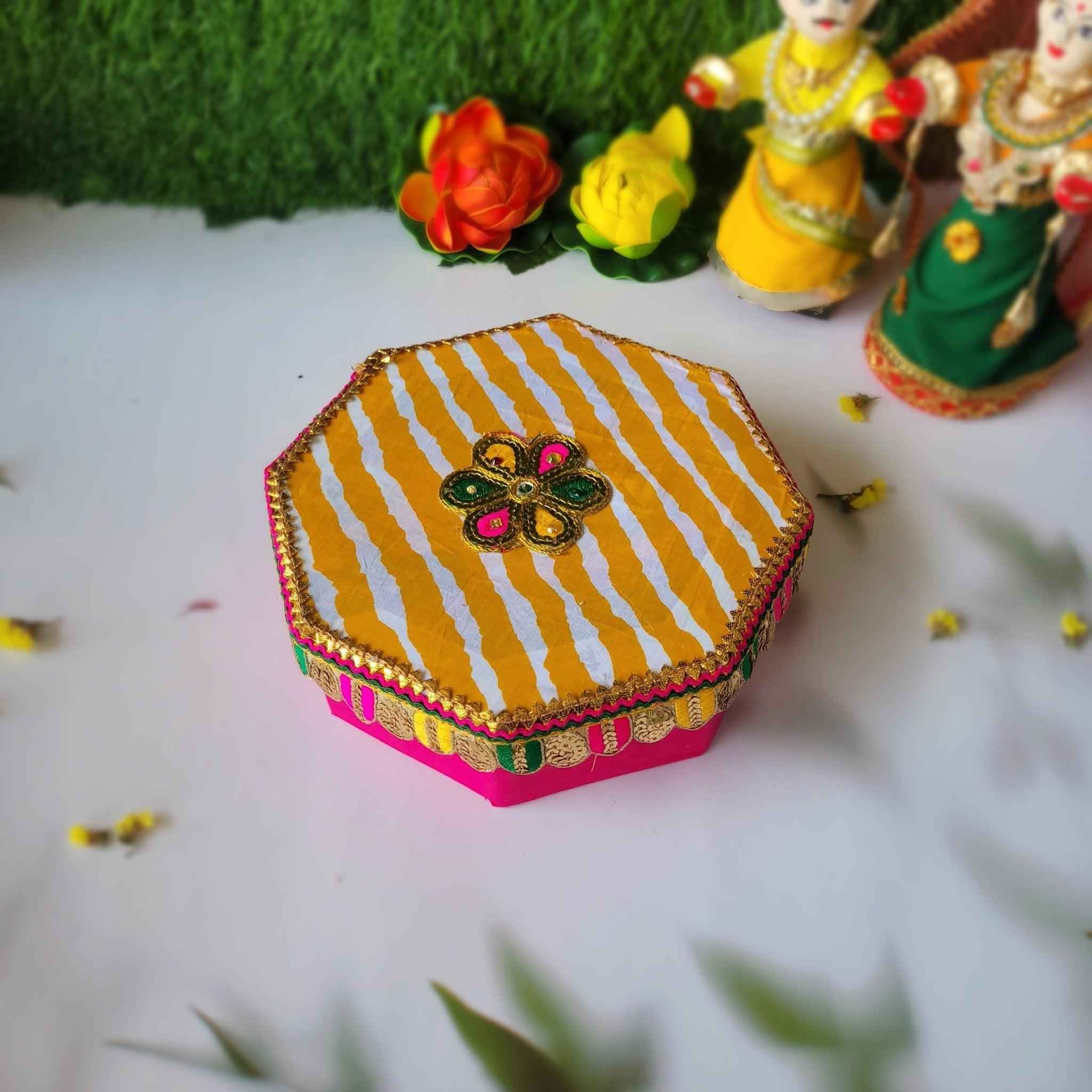 SweeDesi Ghewar Hamper 2 - Dista