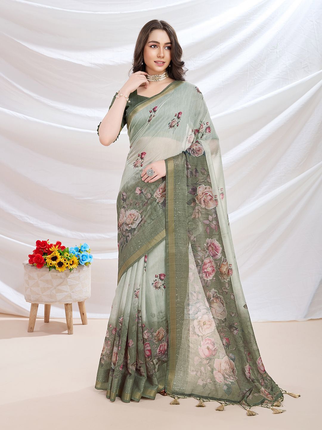 Mitera Floral Printed Zari Saree - Distacart
