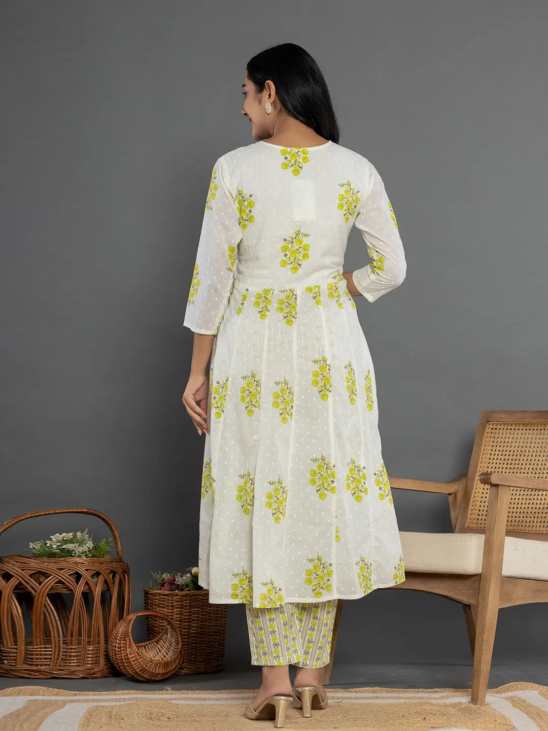 Yufta Green & White Gota_Patti Cotton Anarkali Kurta Dupatta Pant Set - Distacart