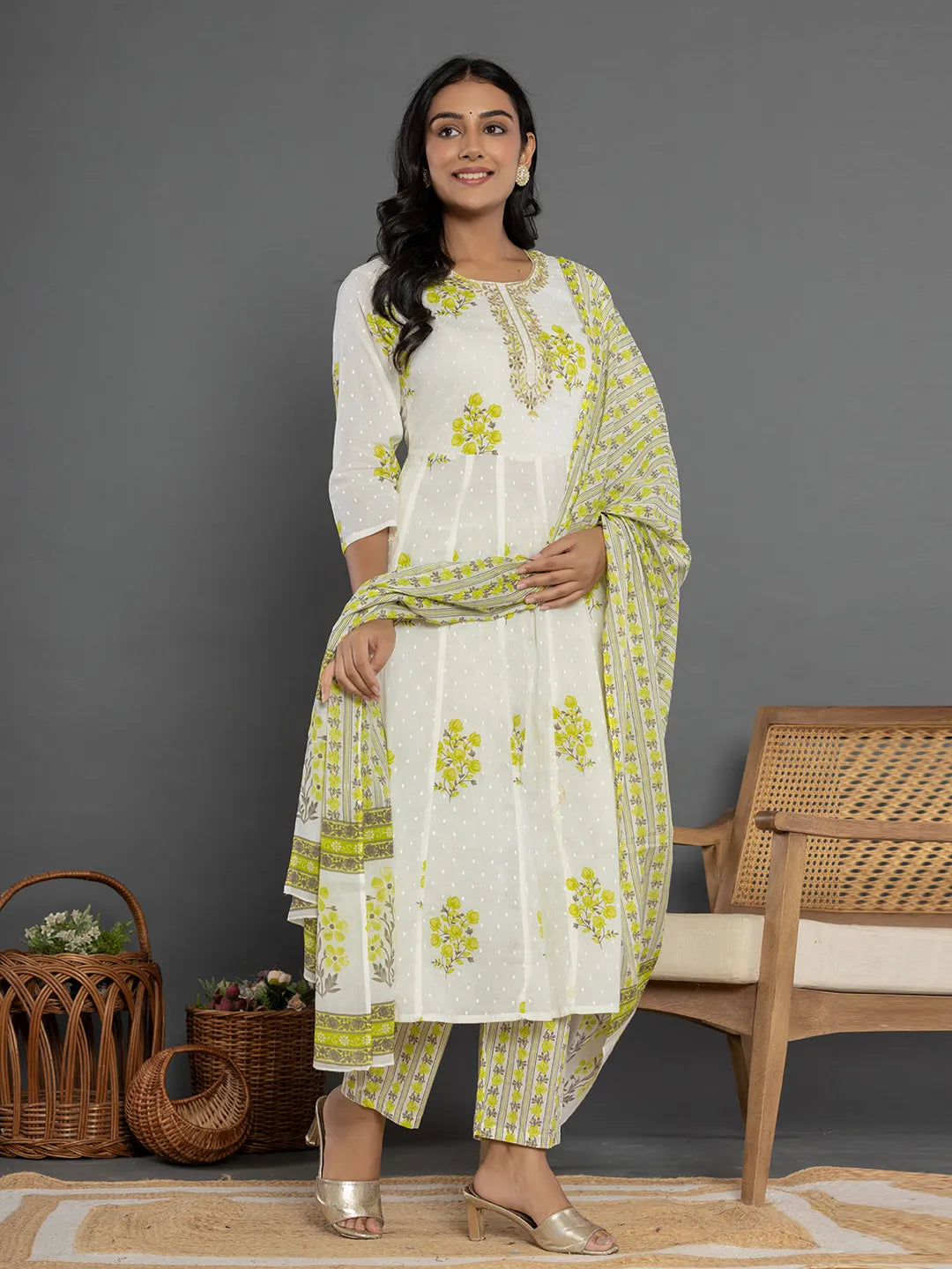 Yufta Green & White Gota_Patti Cotton Anarkali Kurta Dupatta Pant Set - Distacart