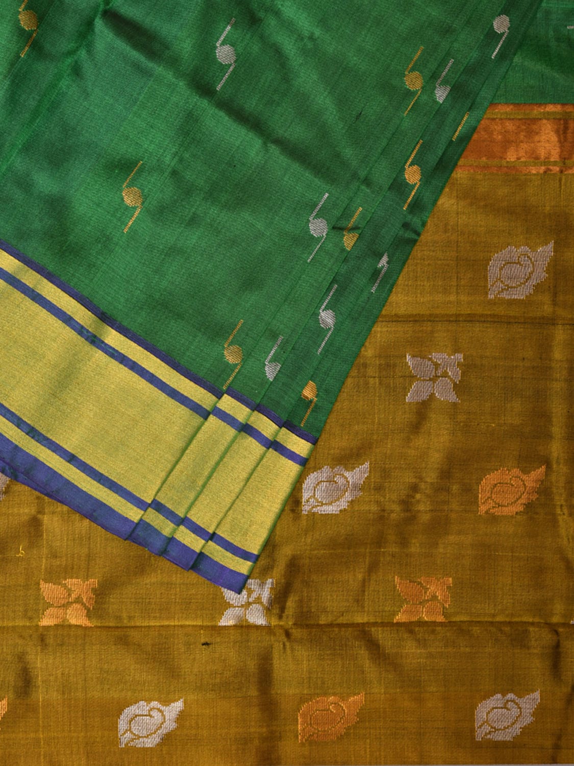 Green and Olive Uppada Silk Handloom Saree with Buta Design - Global Threads - Distacart