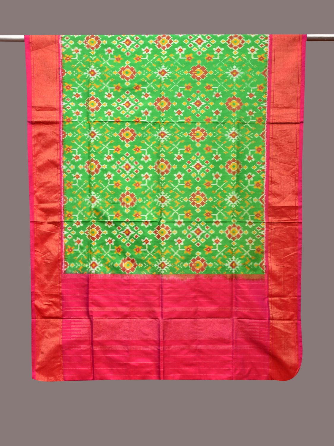 Green and Pink Pochampally Ikat Silk Handloom Dupatta with All Over Design - Global Threads - Distacart