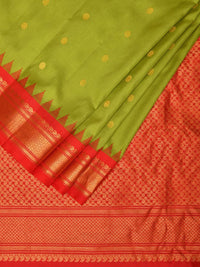 Thumbnail for Green and Red Gadwal Silk Handloom Saree with Mango Pallu Design - Global Threads - Distacart