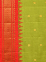 Thumbnail for Green and Red Gadwal Silk Handloom Saree with Mango Pallu Design - Global Threads - Distacart