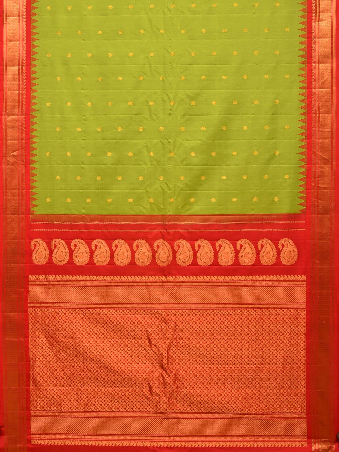 Green and Red Gadwal Silk Handloom Saree with Mango Pallu Design - Global Threads - Distacart