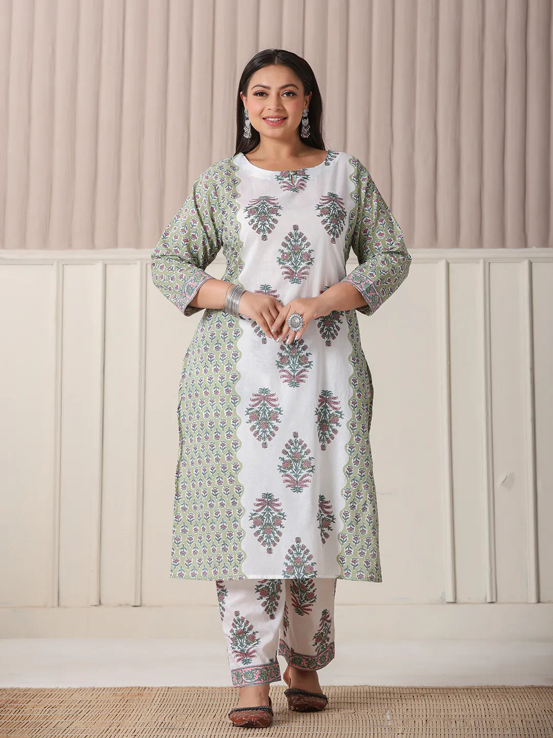 Yufta Green And White Hand Embroidery Cotton Plus Size Kurta Dupatta Set