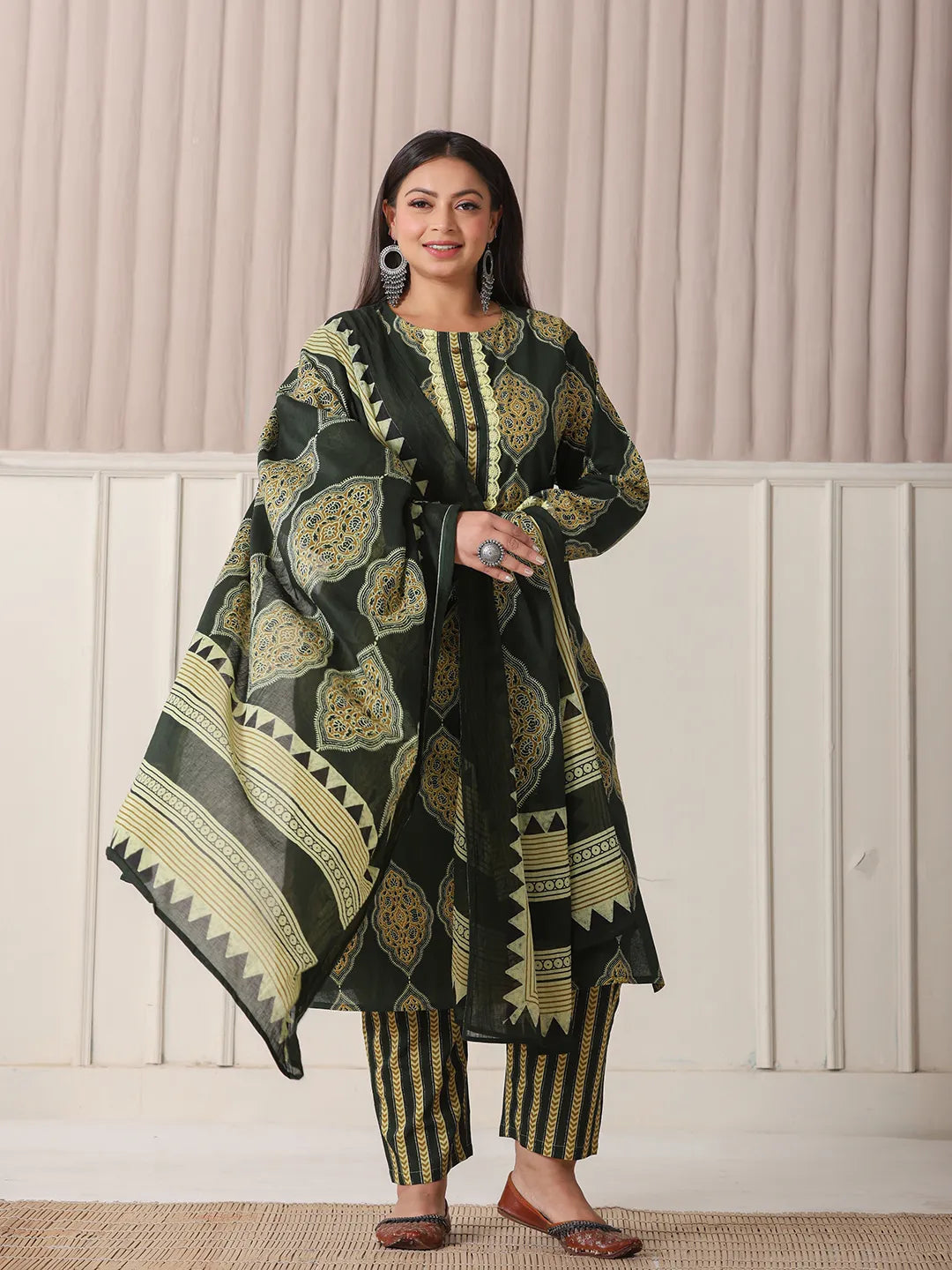 Yufta Green Block Print Cotton Lace Work Plus Size Kurta Set With Pant & Dupatta - Distacart