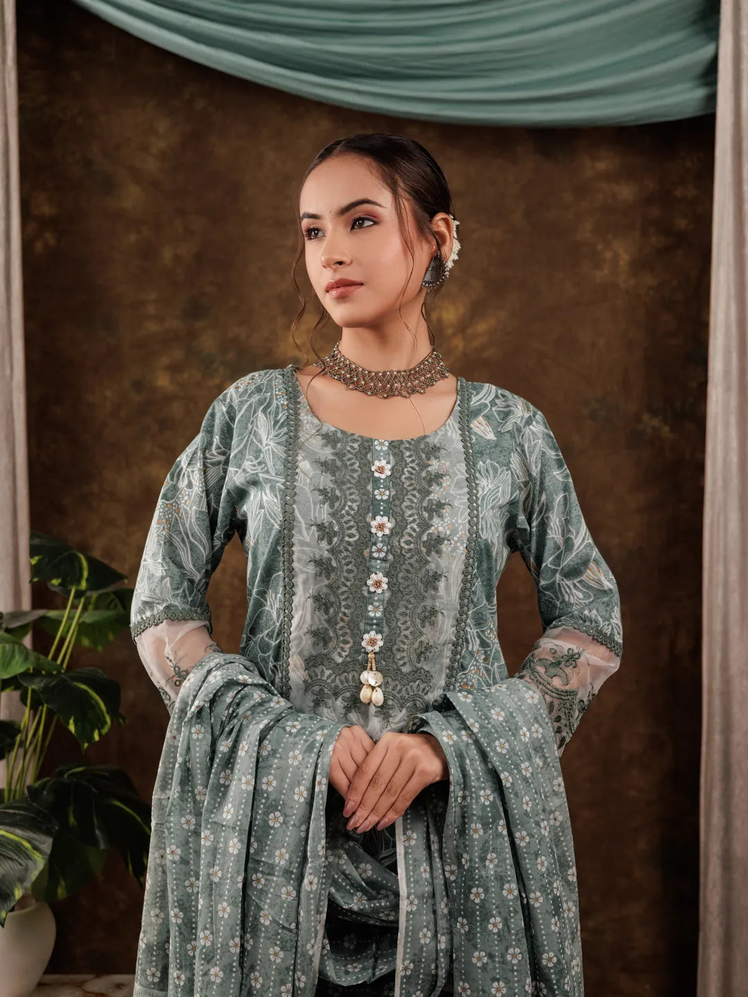 Yufta Green Cotton Kurta Dupatta Set With Lace Detailing