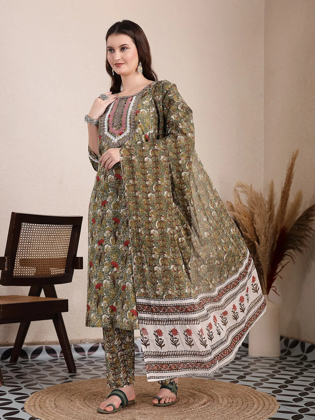 Yufta Green Cotton Lace Work On Yoke Straight Kurta Dupatta Pant Set