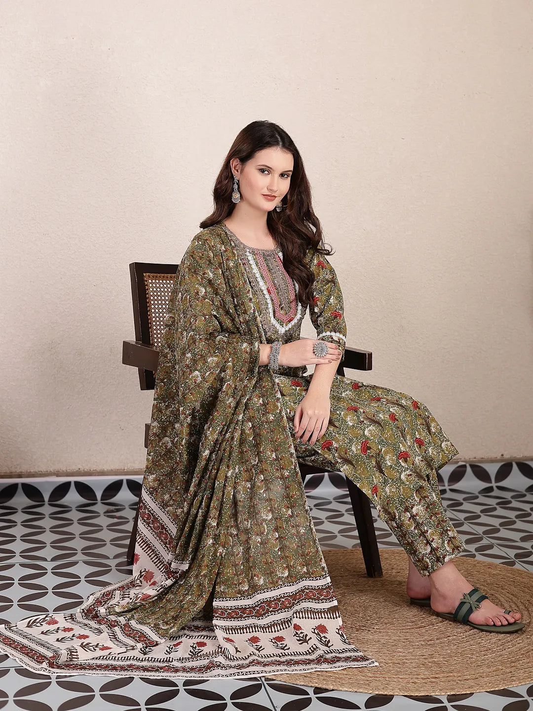 Yufta Green Cotton Lace Work On Yoke Straight Kurta Dupatta Pant Set