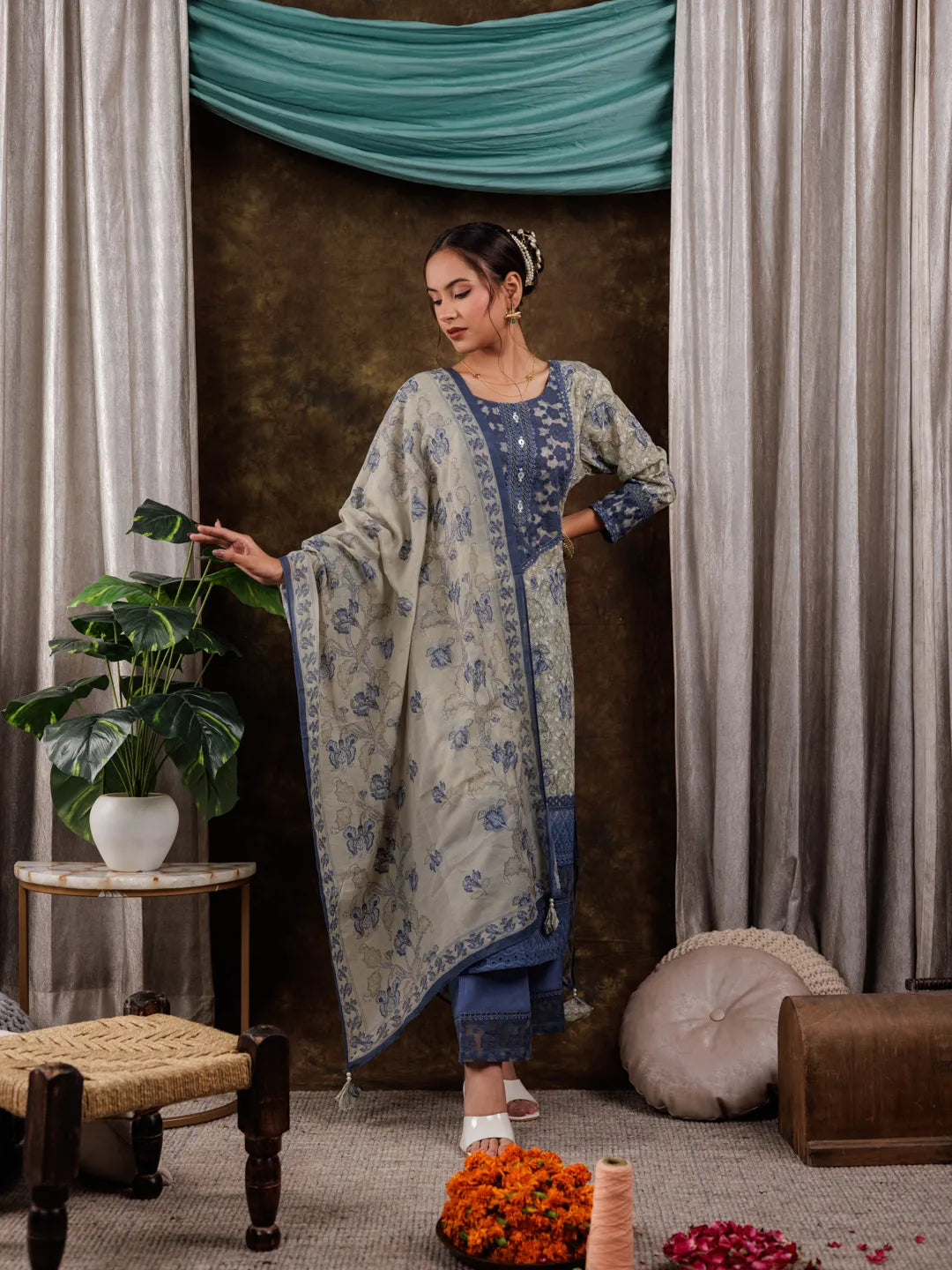 Yufta Green Cotton Schiffli Floral Print Kurta Dupatta Set With Lace Detailing - Distacart