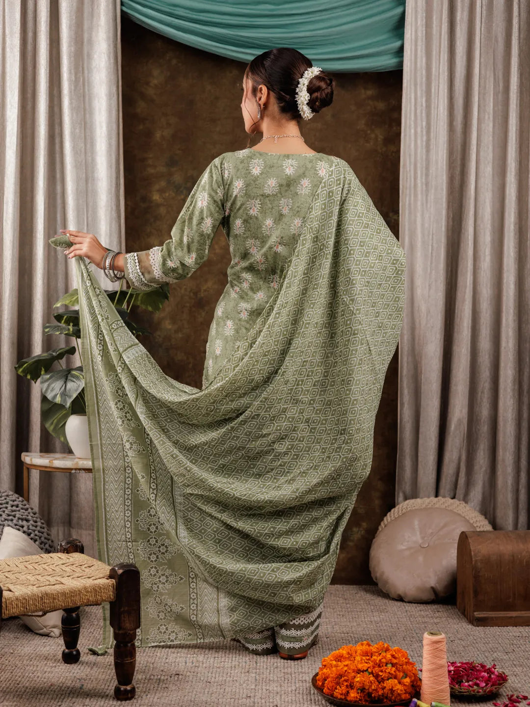 Yufta Green Ethnic Motifs Pure Cotton Kurta Dupatta Set With Lace Detailing
