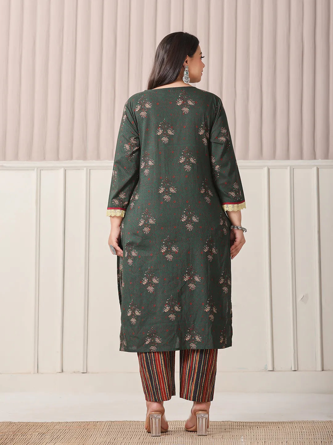 Yufta Green Floral Print Patch & Lace Work Plus Size Kurta Set With Pant & Dupatta