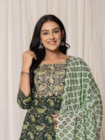 Thumbnail for Yufta Green Paisley Pure Cotton Straight Kurta And Trouser With Dupatta Set