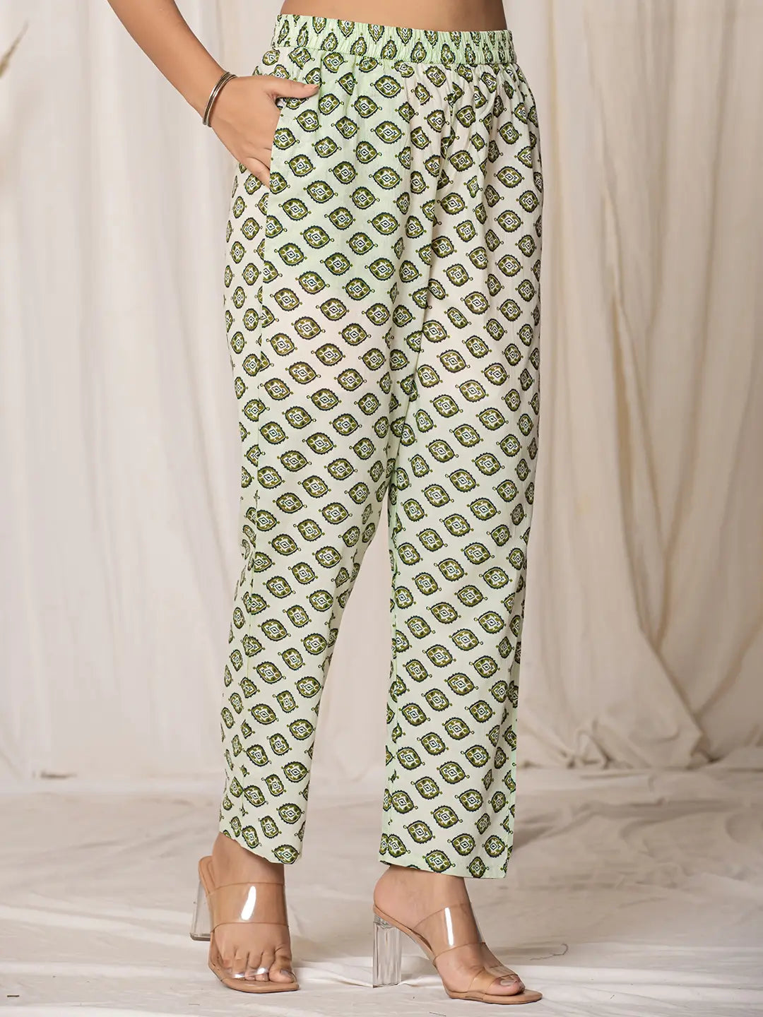 Yufta Green Paisley Pure Cotton Straight Kurta And Trouser With Dupatta Set