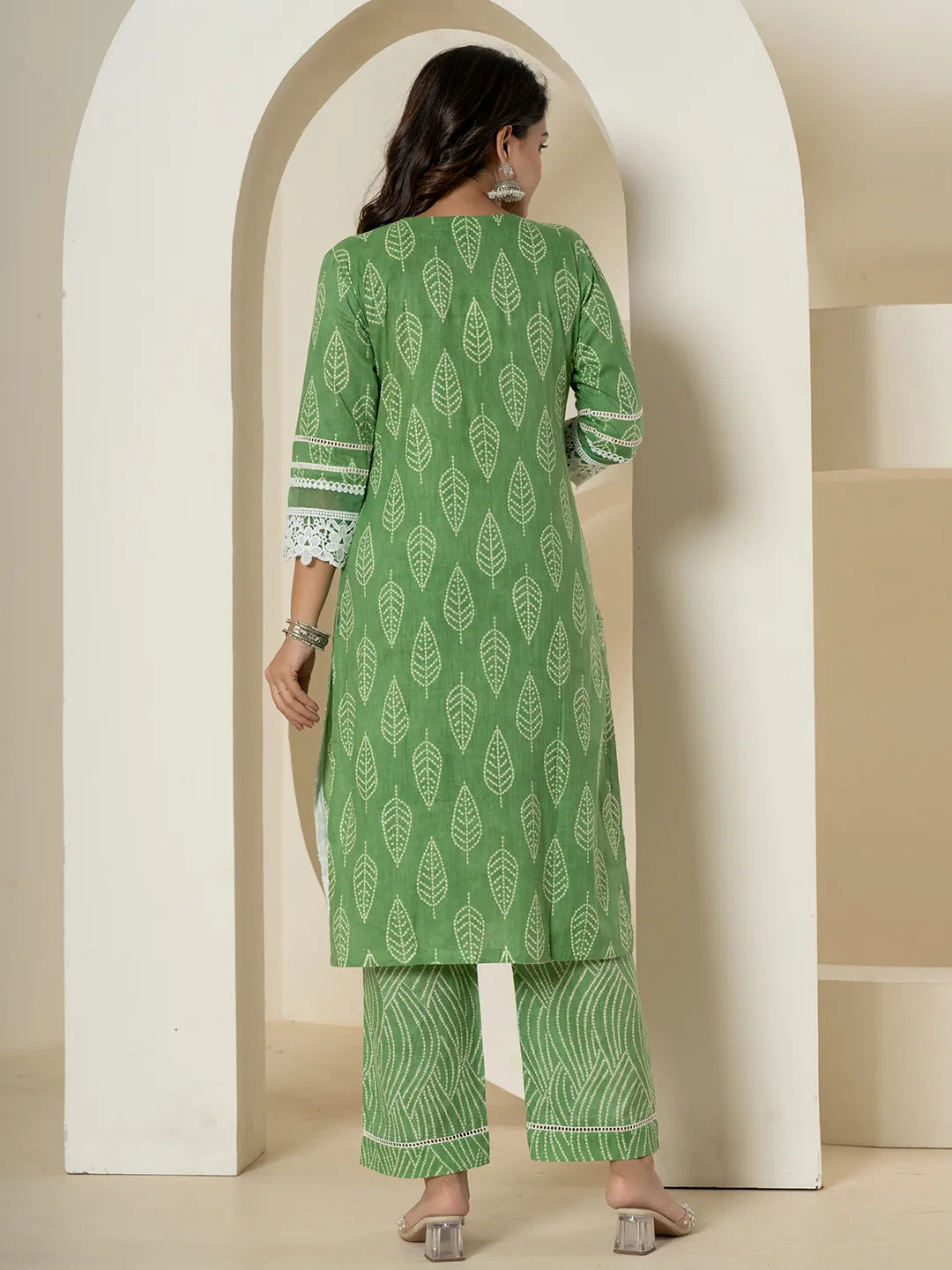 Yufta Green Patch Work Pure Cotton Straight Kurta And Dupatta Set