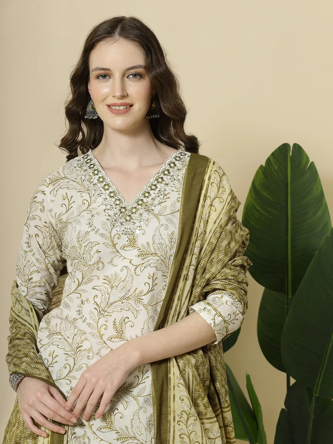 Yufta Green Pure Cotton Paisley Thread Work Kurta Dupatta Pant Set