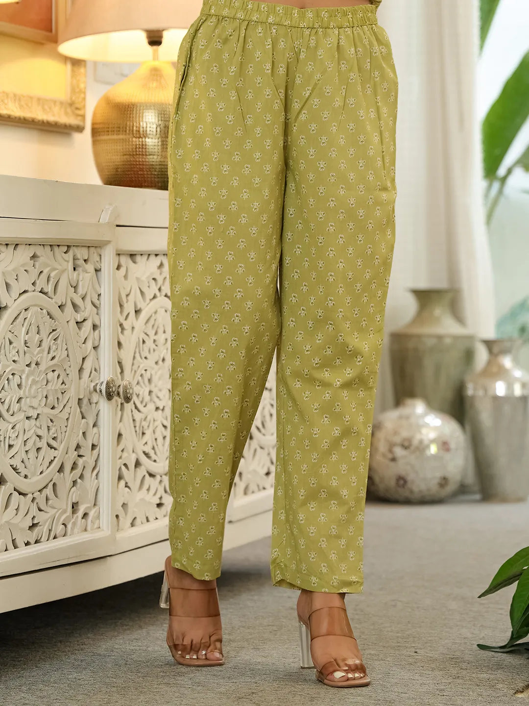 Yufta Green Pure Cotton Thread Work Sequins Work Kurta Dupatta Pant Set