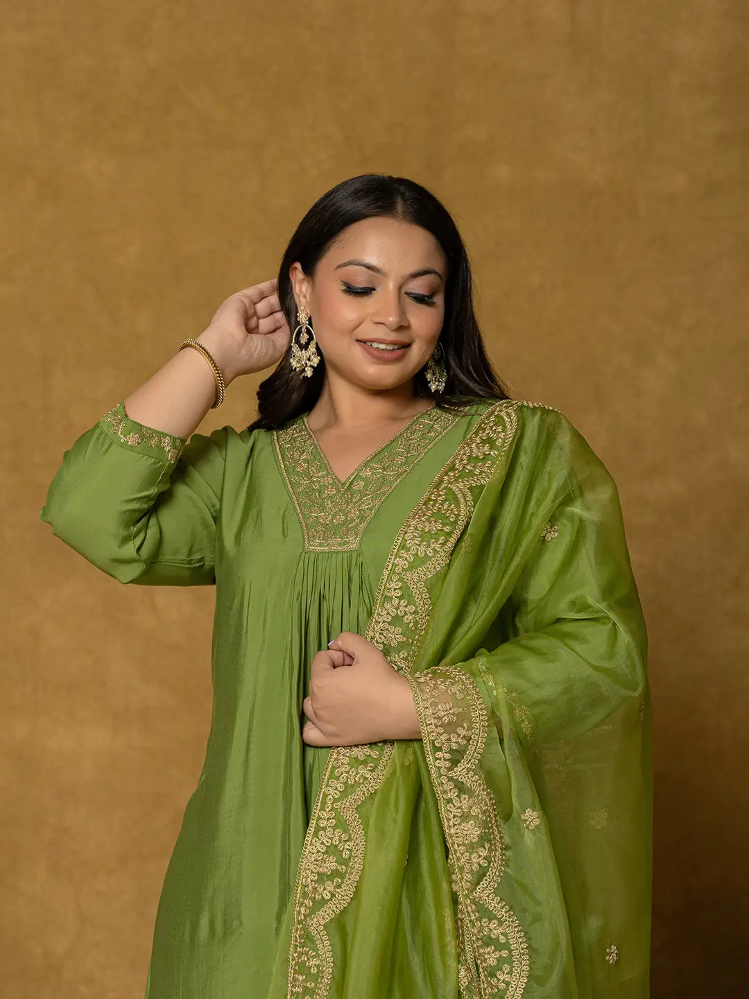 Yufta Green Silk Embroidered Plus Size Kurta Dupatta Set