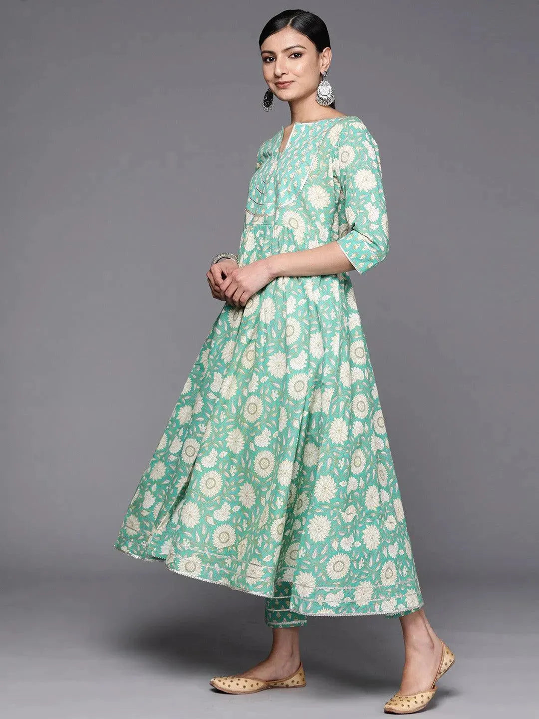 https://cdn.shopify.com/s/files/1/0341/4805/7228/files/green-yoke-design-cotton-anarkali-kurta-with-trousers-and-dupatta-libas-3.jpg?v=1738926372