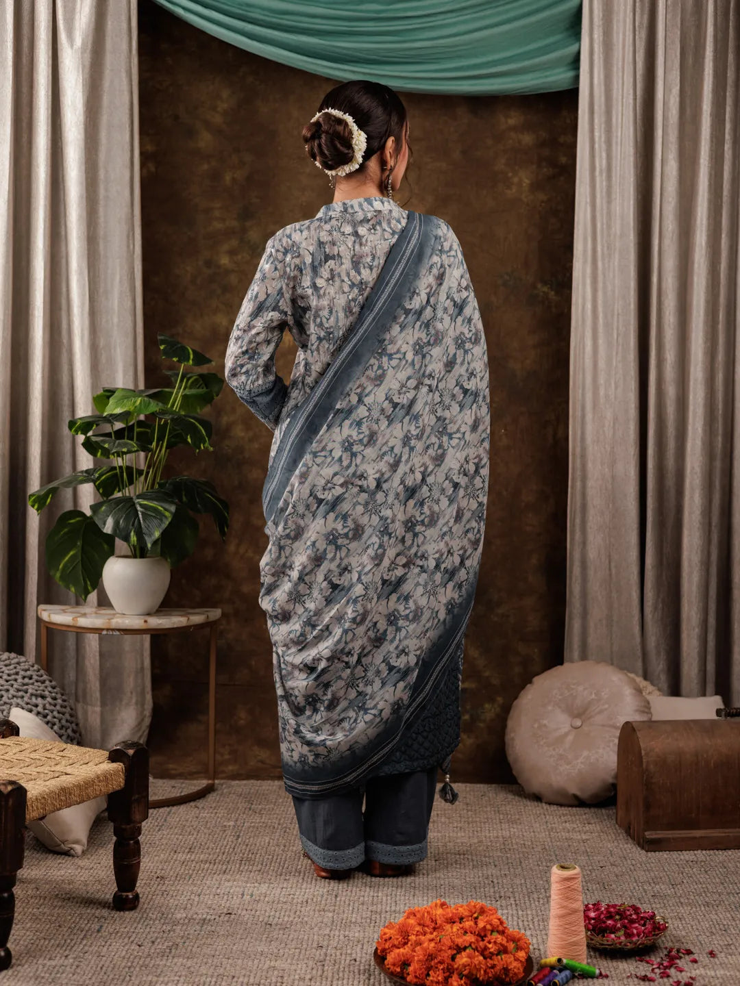 Yufta Grey Cotton Schiffli Kurta Dupatta Set With Lace Detailing