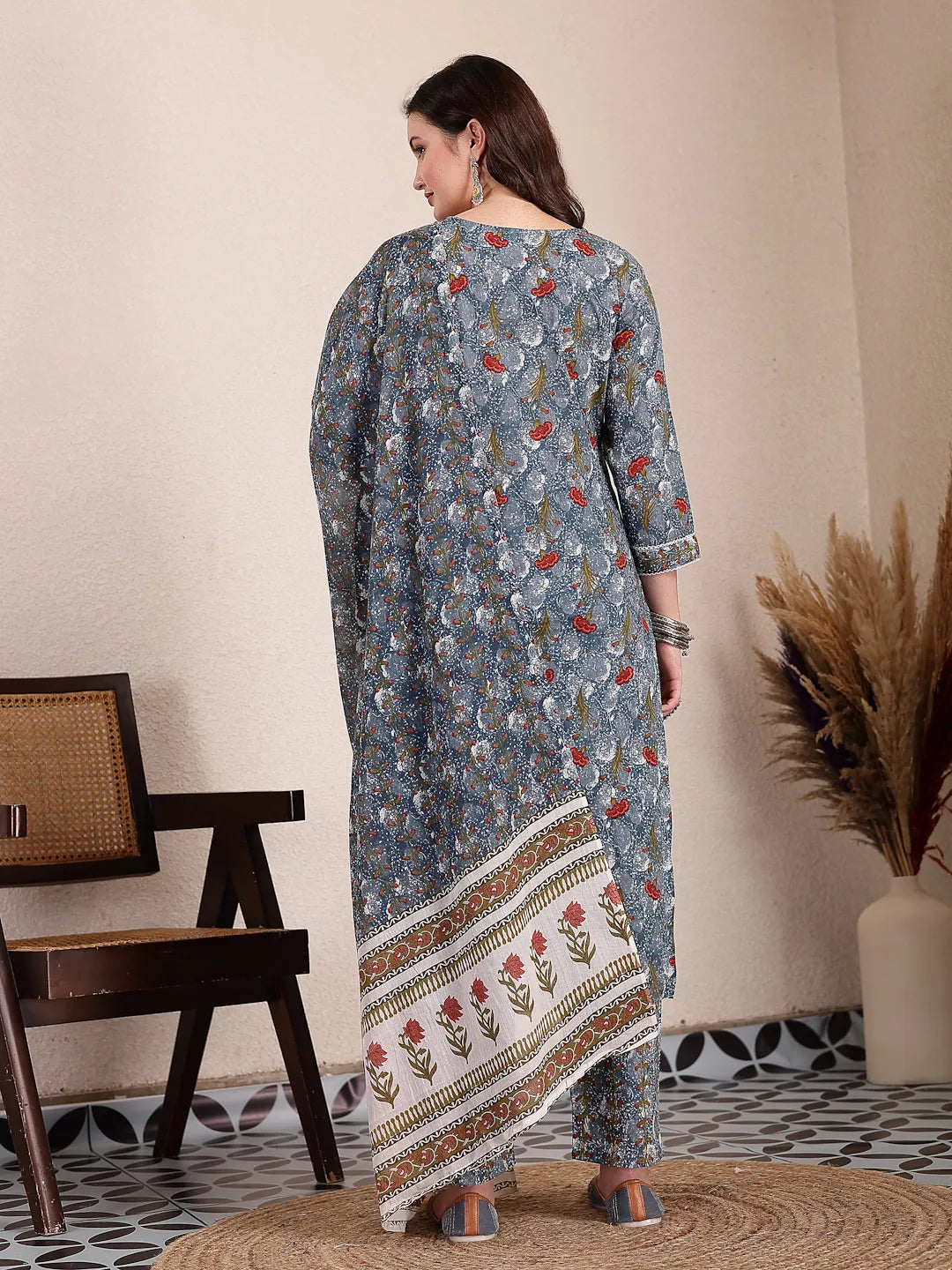 Yufta Grey Cotton Straight Kurta Dupatta Pant Set