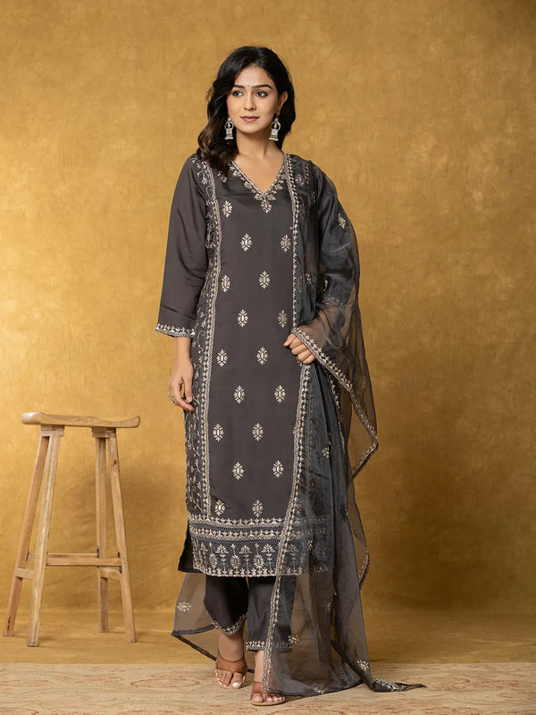 Yufta Grey Silk Kurta Dupatta Pant Set