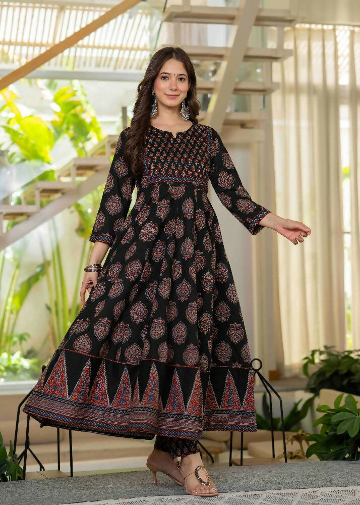 Jaimini Women Cotton Printed Round Neck 3/4 Sleeves Calf Length Flared Kurta Pant And Dupatta Set - Dista